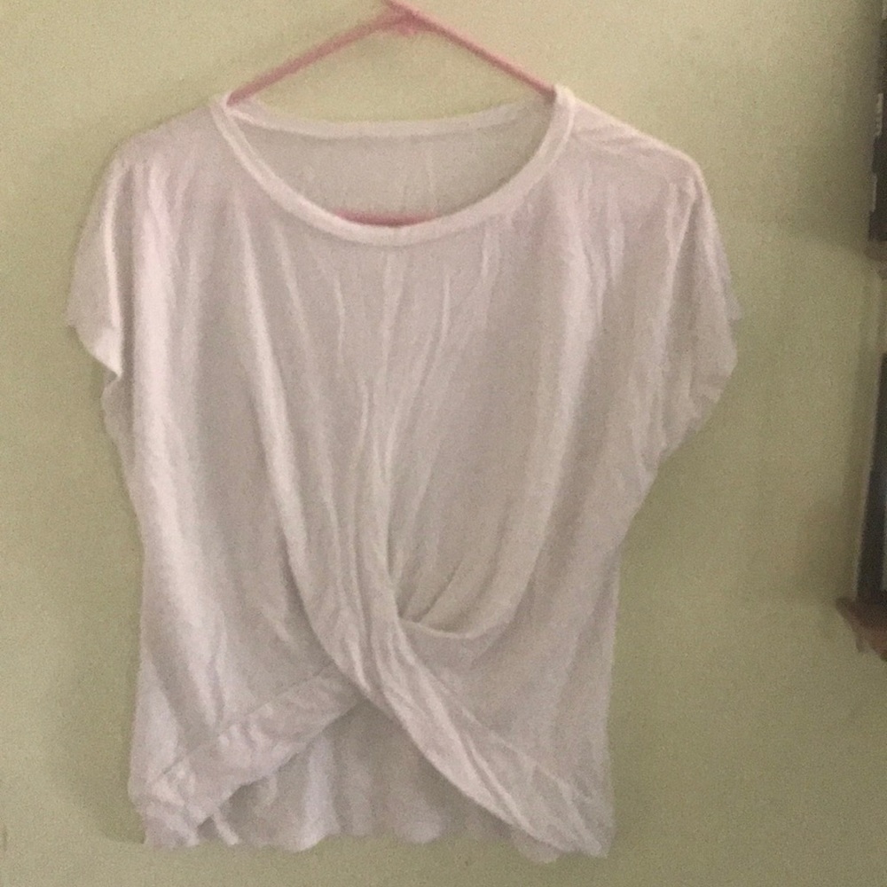 Knotted White tee size m